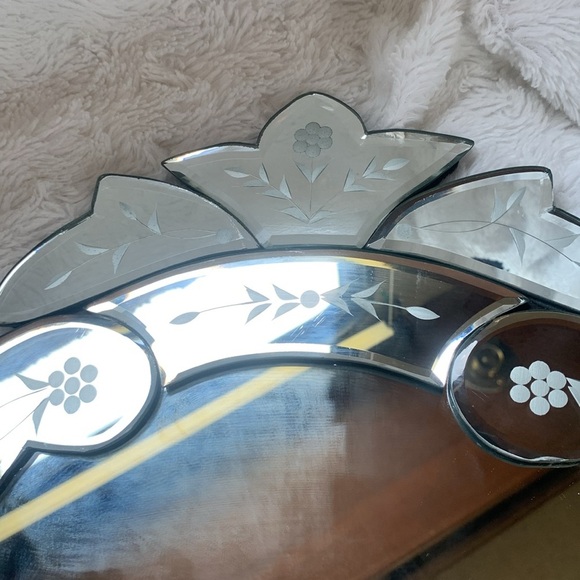 Venetian Etched Glass Mirror other‎ a details small wall decor - Picture 6 of 8